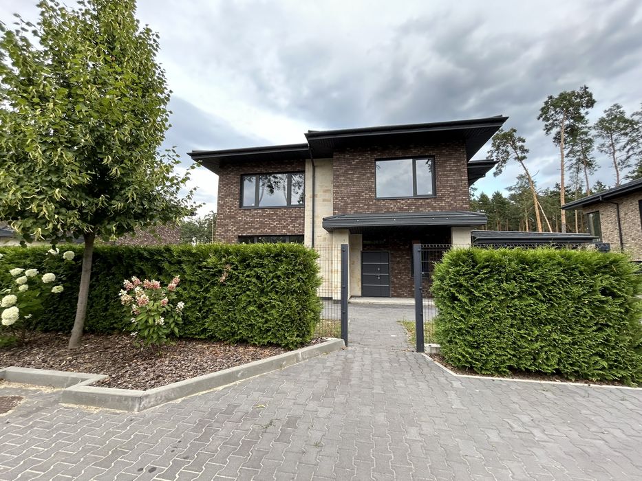 Продам будинок в КМ «Заграва». Лісова Буча