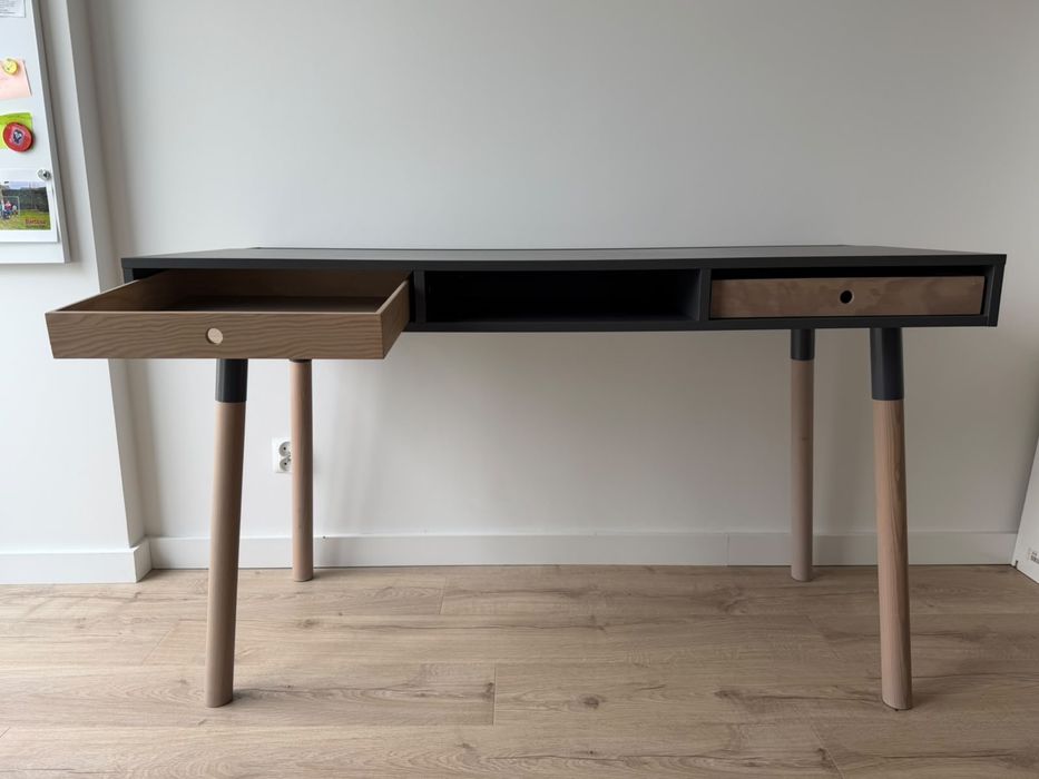 Biurko VOX Lori (135x60)