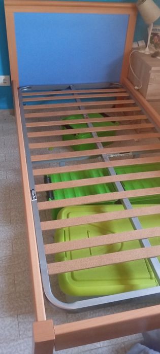 . Cama solteiro .