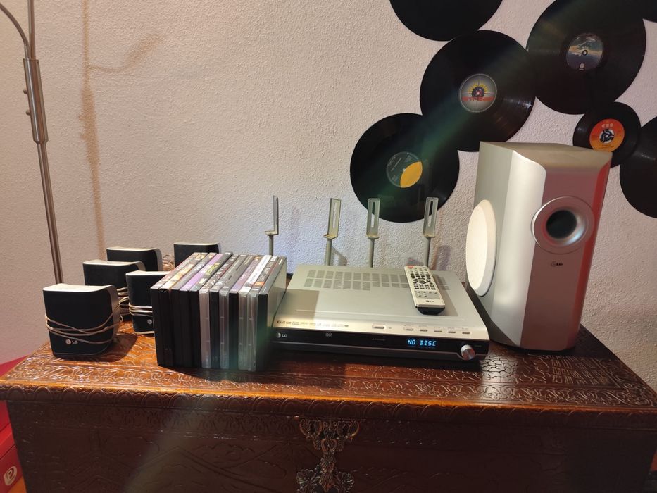 Leitor de DVD e home cinema usado