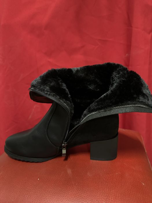 Жіночі зимові чобітки