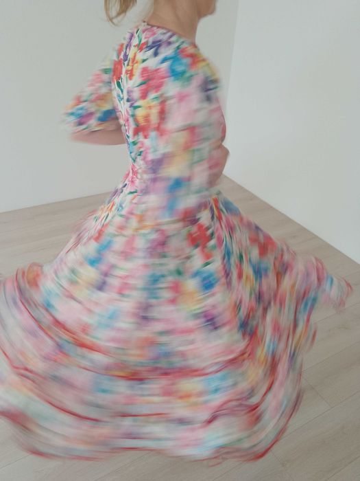 Kwiecista sukienka Creation Mademoiselle r.38