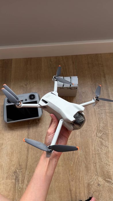 Dron DJI Mini 3