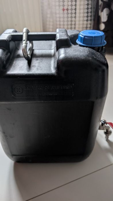 Kanister 20 l na wodę z kranikiem