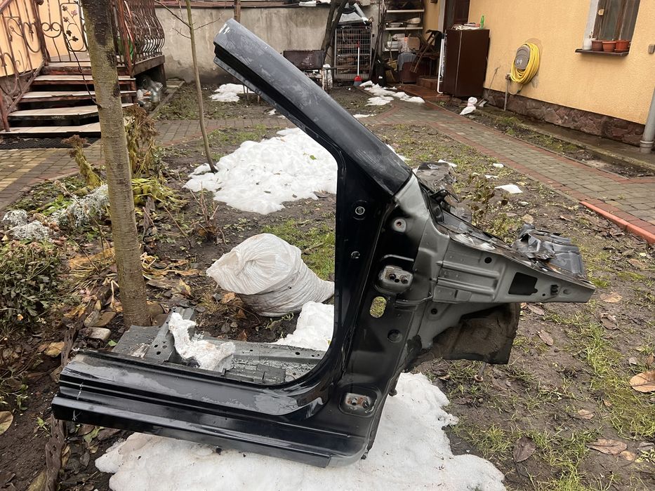 Mazda 3 BM/BN 14-18р. Стійка кузова