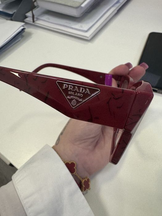 Oculos Prada vermelhos originais