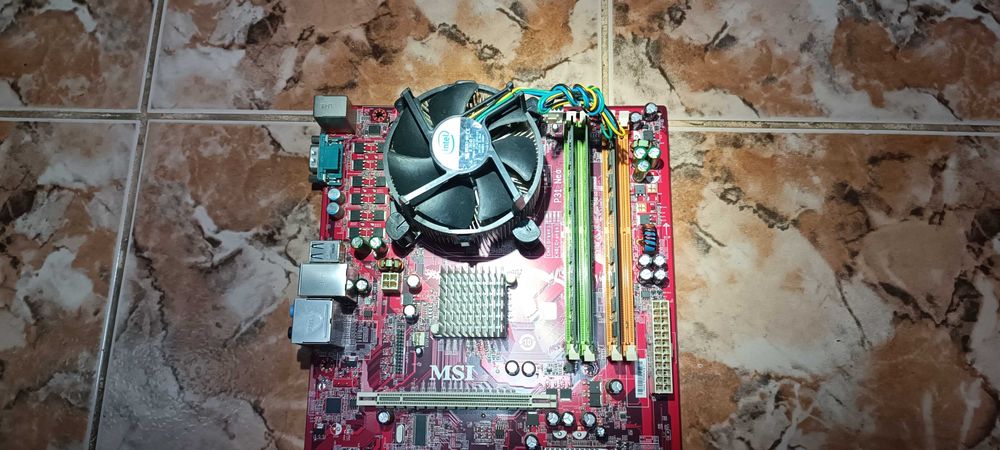 MSI P31 Neo Intel core 2 Quad Q9450 DDR 2 4GB