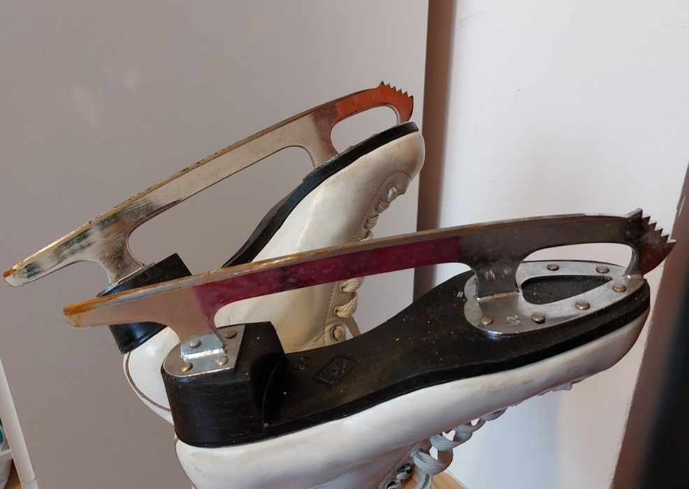 Łyżwy figurowe r. 35