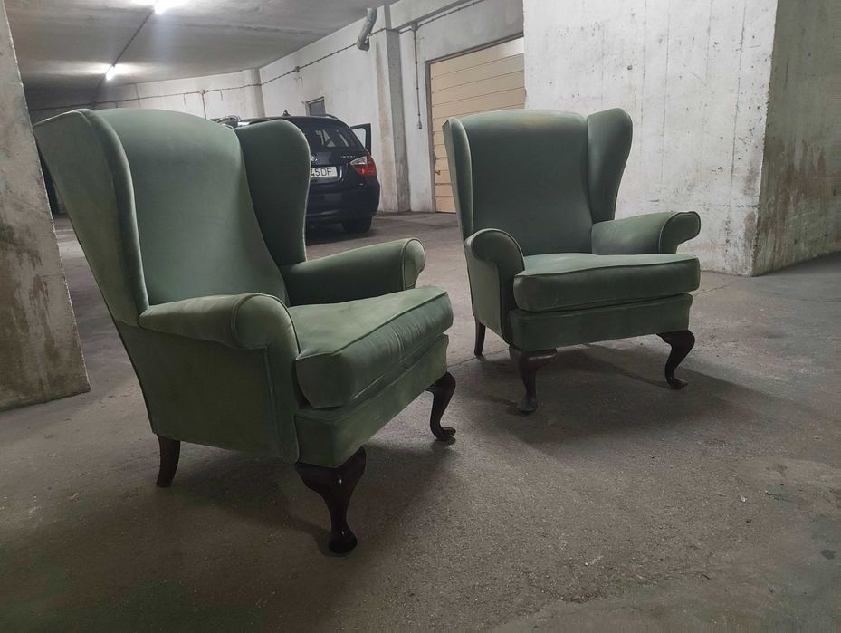 Par de Cadeirões em veludo