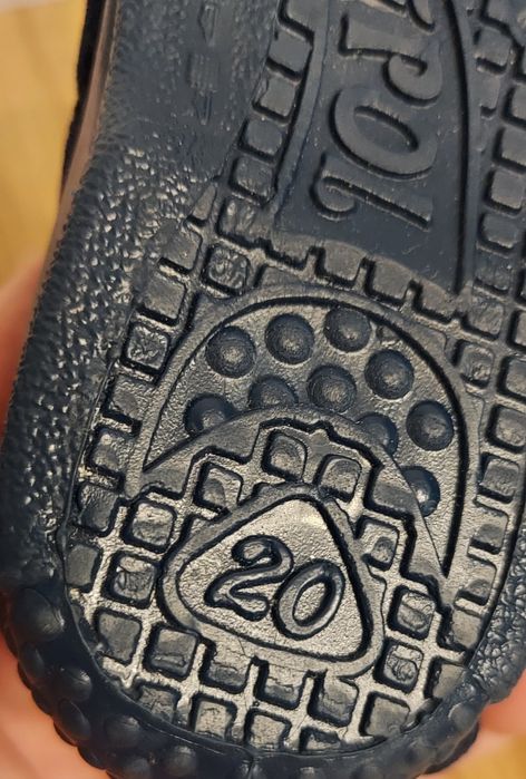 Kapcie dla dziecka buciki kapcioszki rozmiar 20