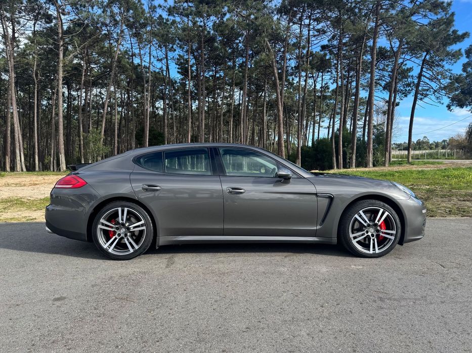 Porsche Panamera Platinum Edition