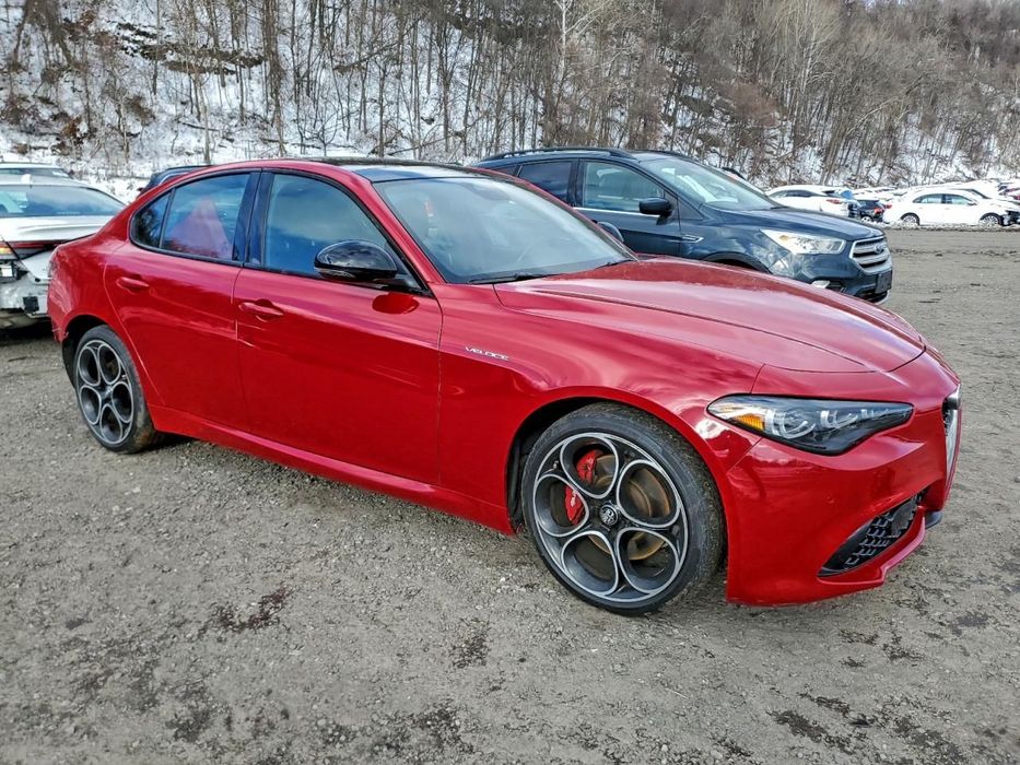 Alfa Romeo Giulia / 4x4 / 2.0 280KM / Niski przebieg /