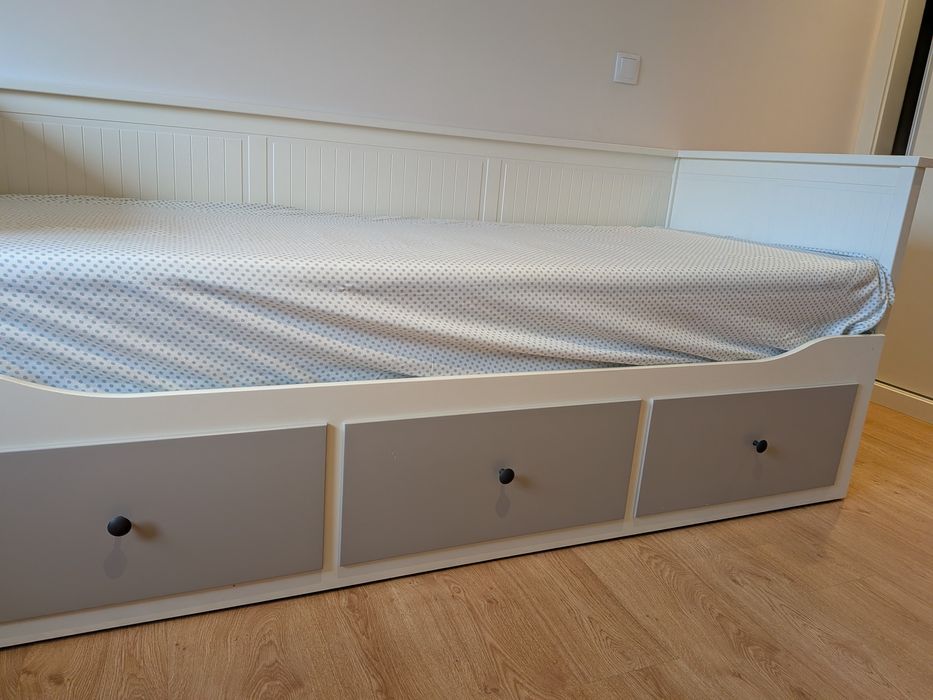 Cama Hemmes + 2 colchões