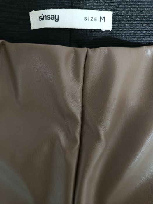 Продам женские кожаные  штаны.