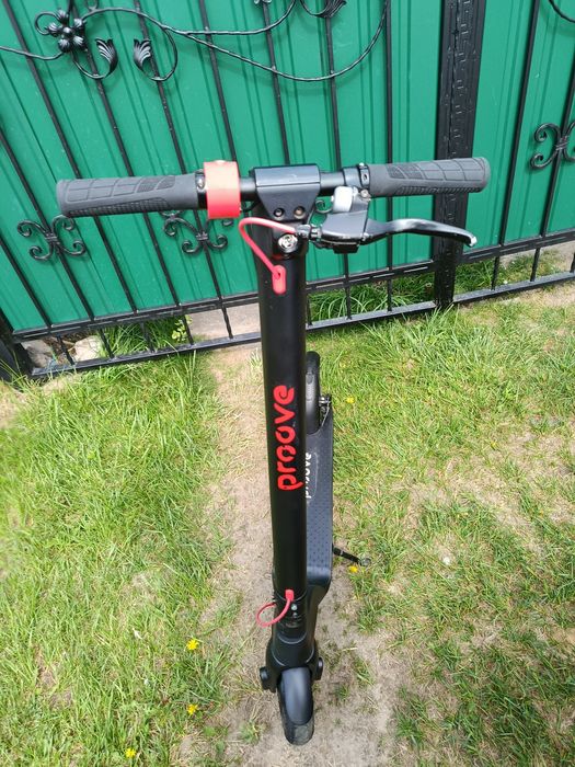 Продам електросамокат Proove