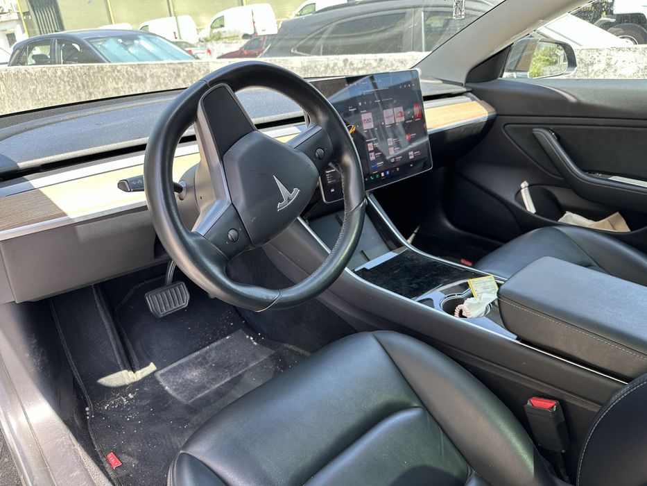 Tesla Model 3 SR+ - Oportunidade