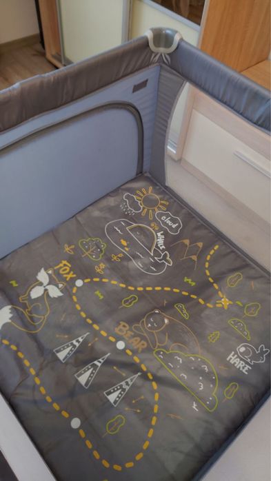 Продам дитячий манеж