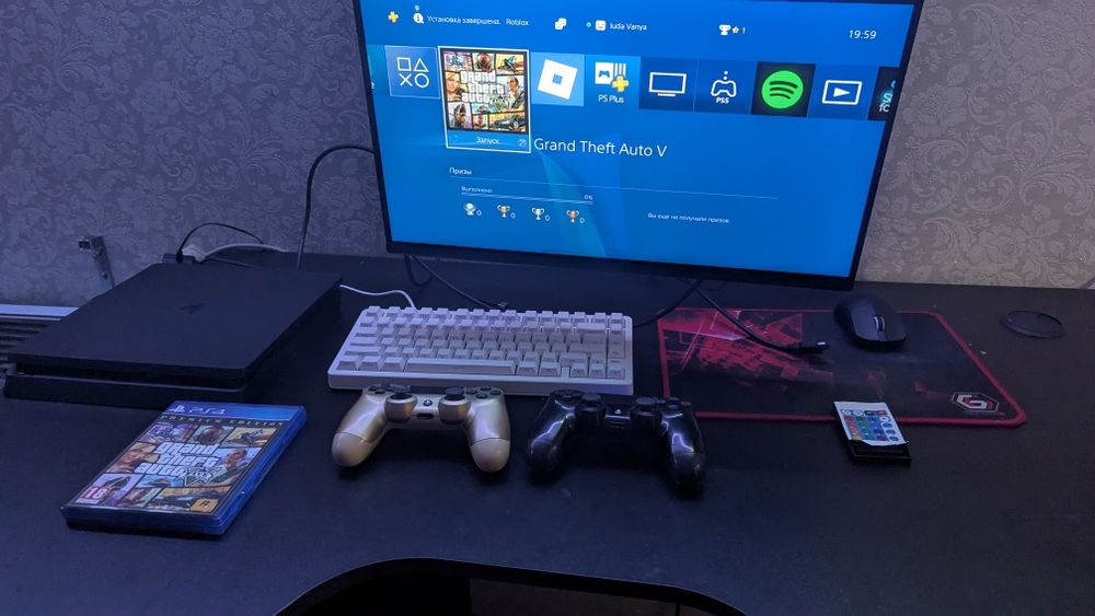 Playstation 4 slim 512 gb+Диск GTA5+2 джойстіка