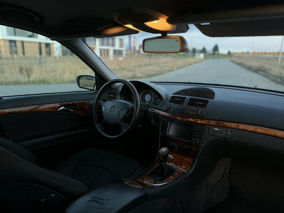 Mercedes Benz E klasa elegance w211 elegance 2.7cdi rok 2003