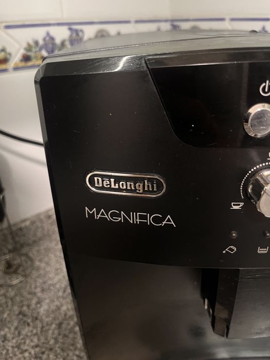 Maguina de cafe Delonghi Magnifica
