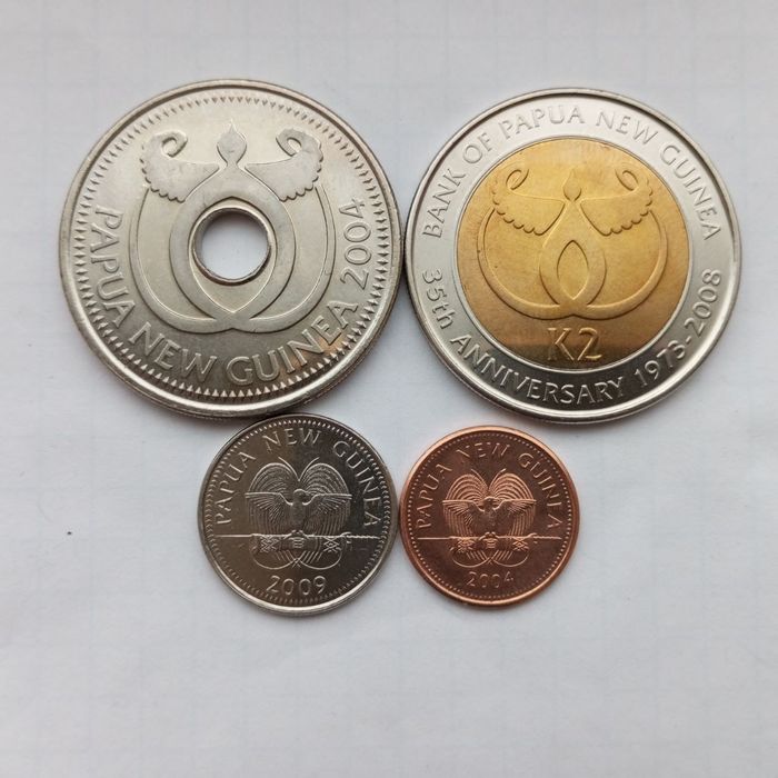 Продам наборы монет: Румыния,Бразилия, Мексика,Папуа Новая Гвинея