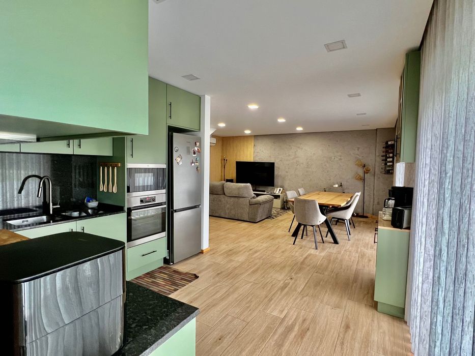 T2 Duplex com 137m2 no Parque da cidade de Paredes