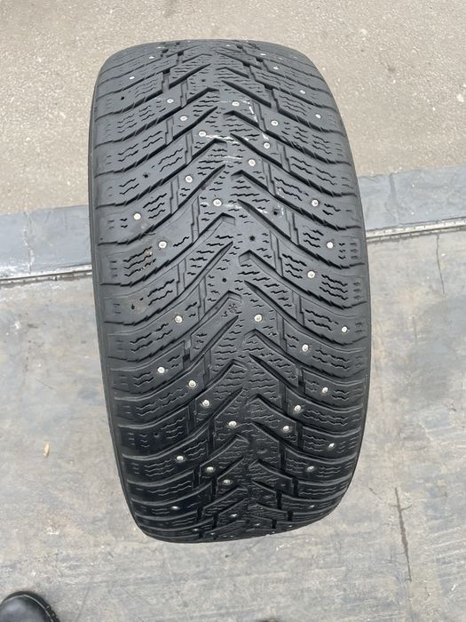 235/45/17 nokian hakkapeliitta 8