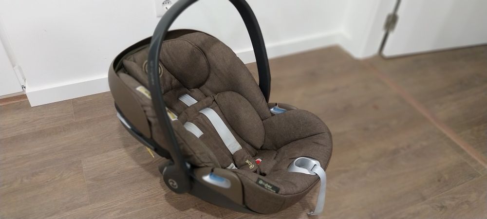 Ovo com suporte/base  isofix