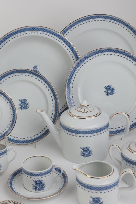 Serviço Completo de mesa para doze pessoas "Cozinha Velha