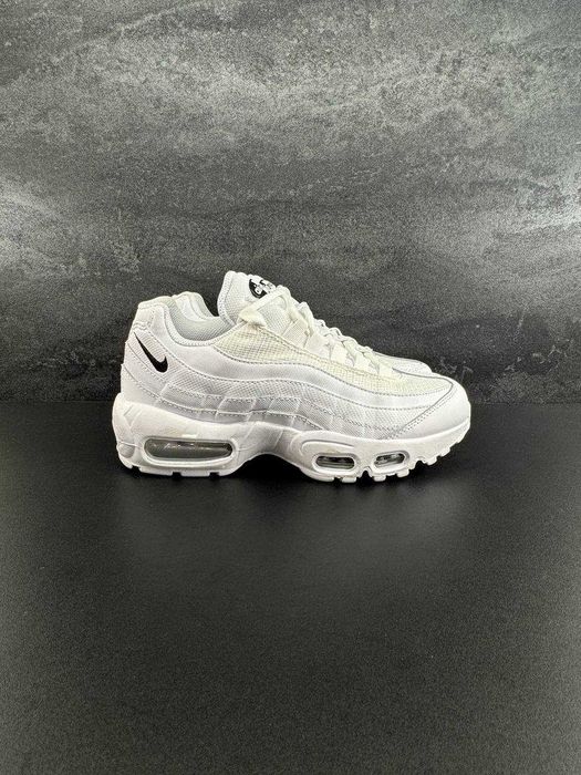 Кросівки Nike W Air Max 95 Essential White CK7070-100 (37.5)
