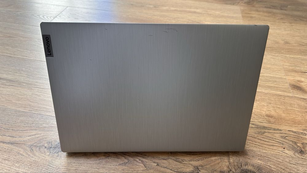 Lenovo IdeaPad 3 15" Computer in excellent condition with invoice64283912563330124