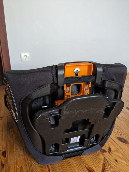 Автокрісло Chicco Gro-Up 1-2-3 Red Passion
Chicco