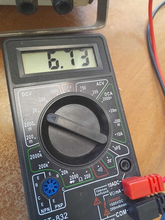 блок живлення 4--12 вольт 3амп