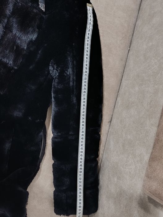 Продам шубу з мутона 46 розмір