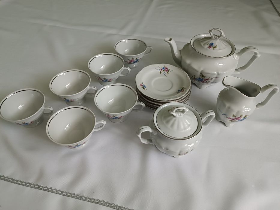 Porcela Wałbrzych serwis kawowy kompletny nieuszkodzony