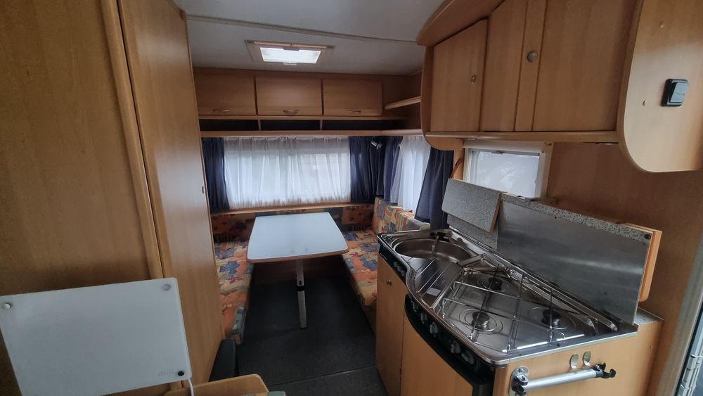 przyczepa kempingowa Dethleffs Camper420,4 os. 1100DMC,przedsionek