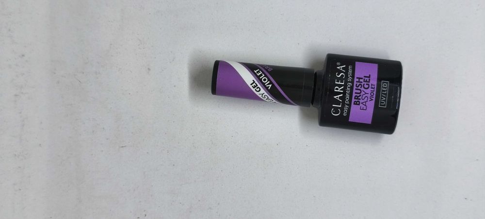 Pięć lakierów hybrydowych