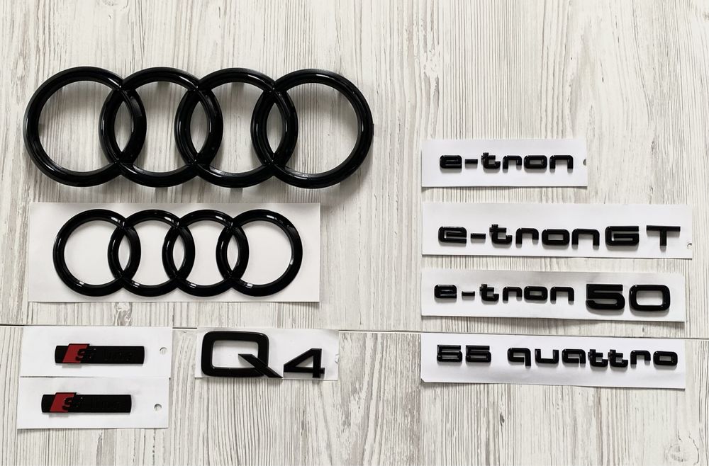 Емблема шильдик Audi E-tron GT 55 quattro Q4 кільця