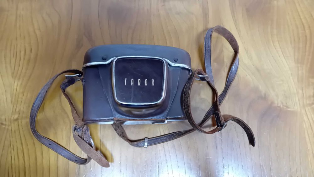 Vendo máquina fotográfica antiga "TARON"