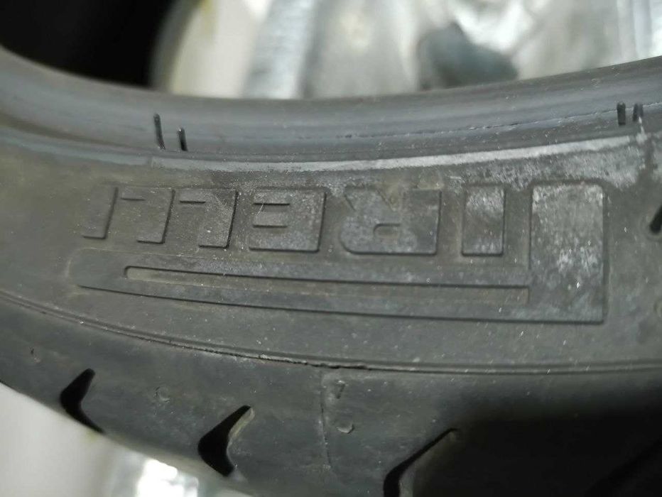Шини Pirelli 235/35R19. 2шт. Літо 2022р (0236)