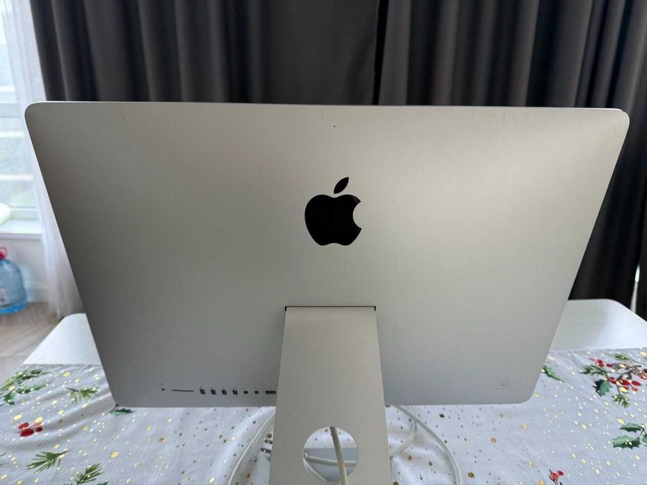 iMac 21.5" (Mid 2014)