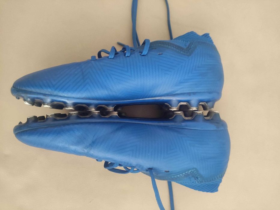 Chuteira Adidas 38 azul