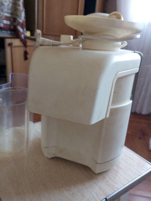 Продам соковижималку Журавинка