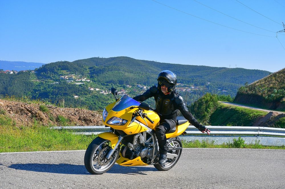 Suzuki    SV650s