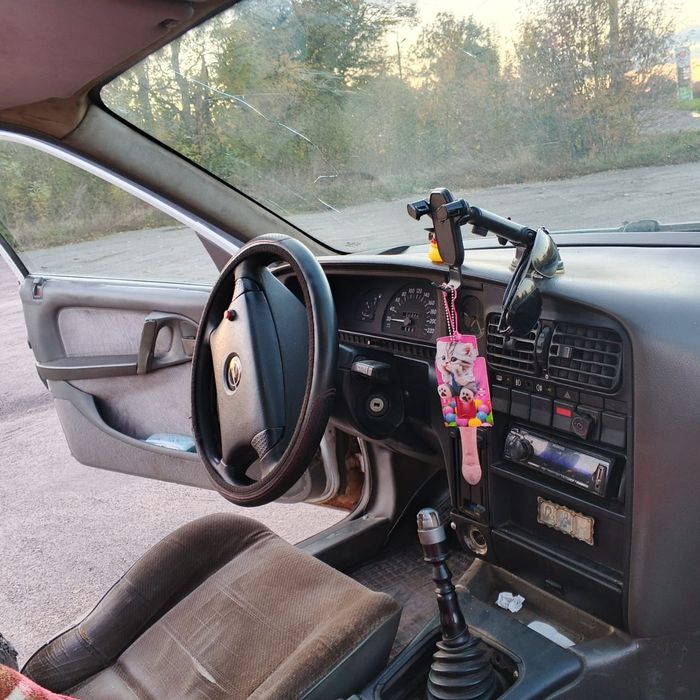 Opel  Omega  2.0