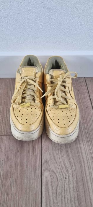 NIKE Air Force r. 39
