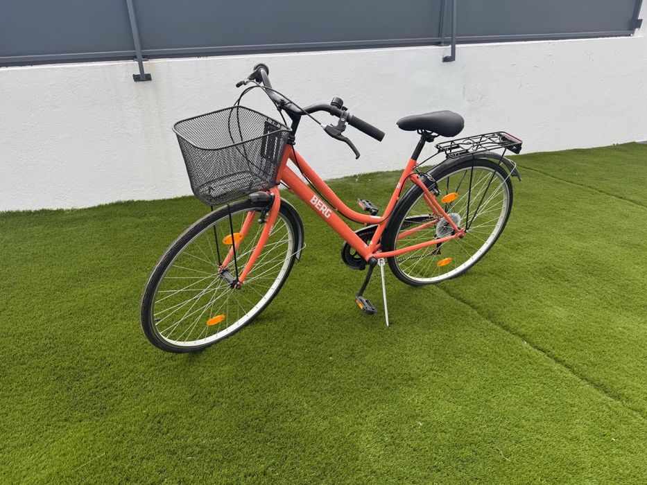 Bicicleta feminina - marca Berg