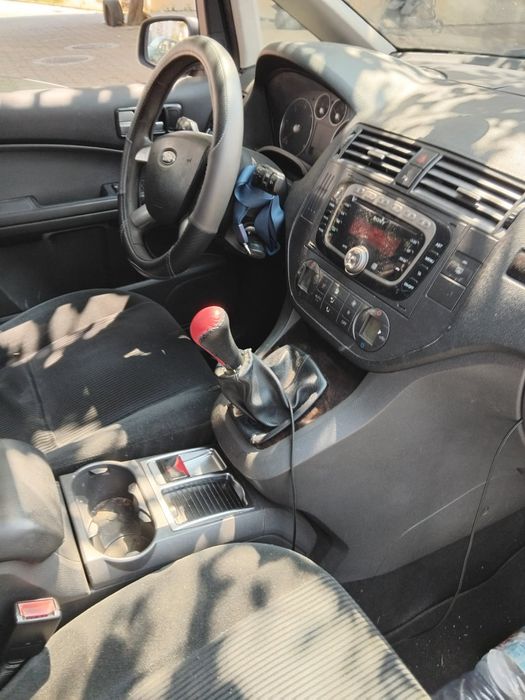 Ford C-Max — fotografia 8