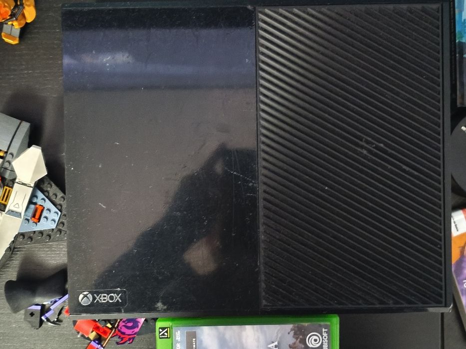 Xbox One Fat a trabalhar