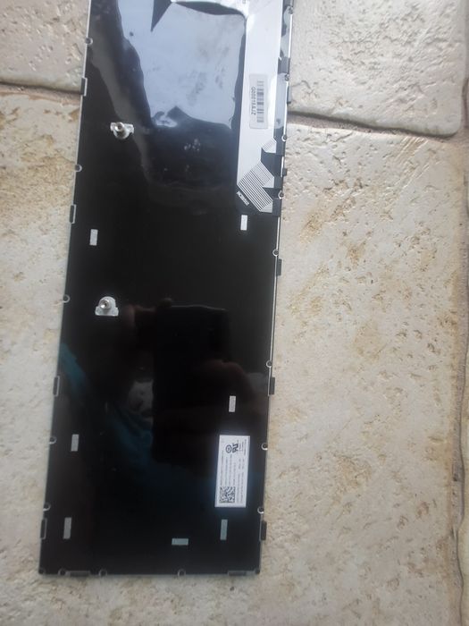 Sprzedam klawiature do Laptopa ze zdjecia (Nie wiem Do jakiego modelu)